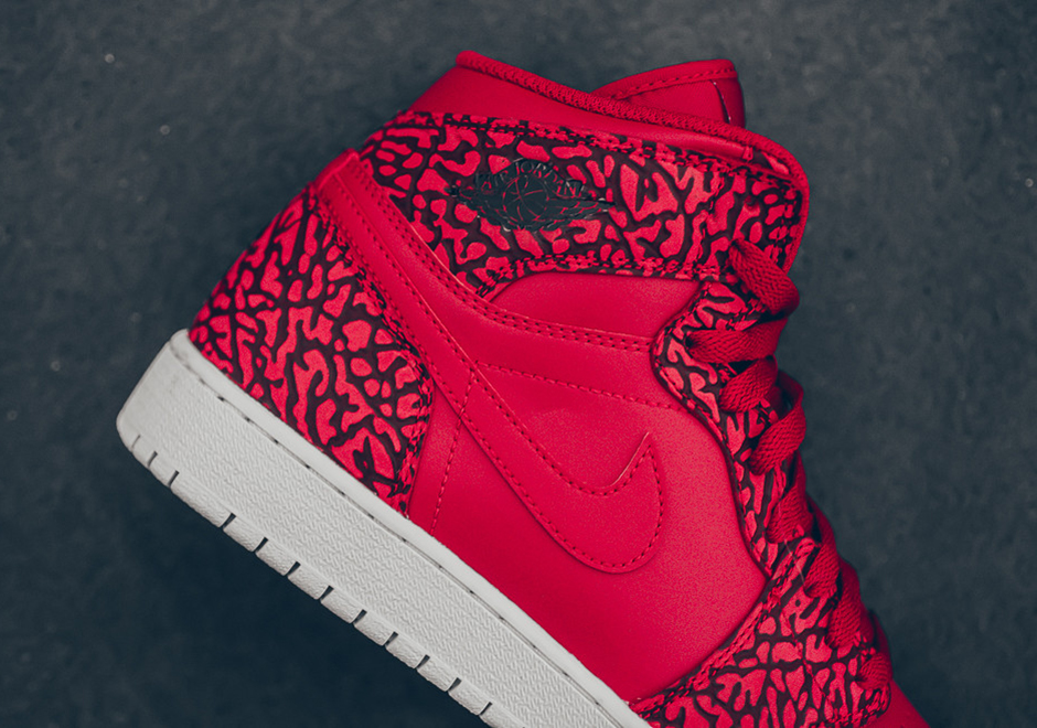 Air Jordan 1 High Un Supreme Red Elephant 06