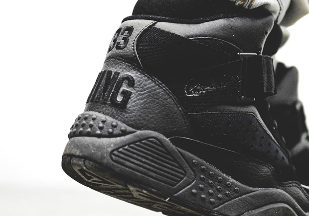 Ewing Focus Black January 2016 2