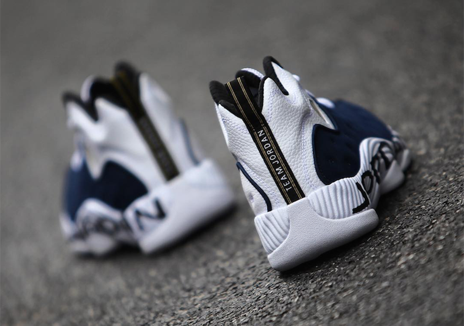 Jordan Jumpman Team 2 White Navy 4