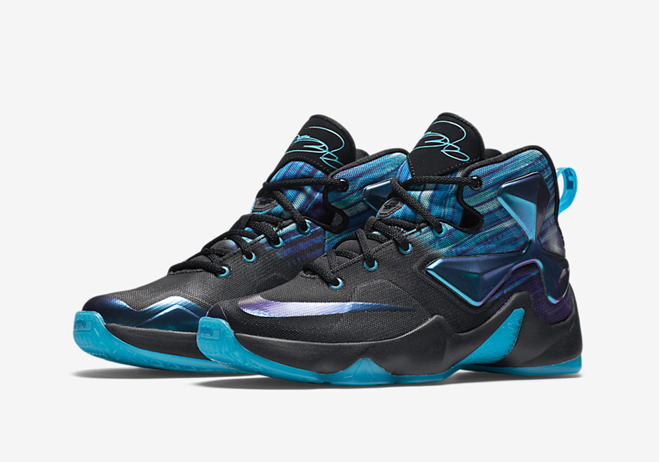 More Graphic Prints Nike Lebron 13 02