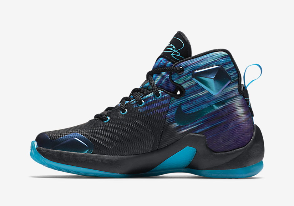 More Graphic Prints Nike Lebron 13 03