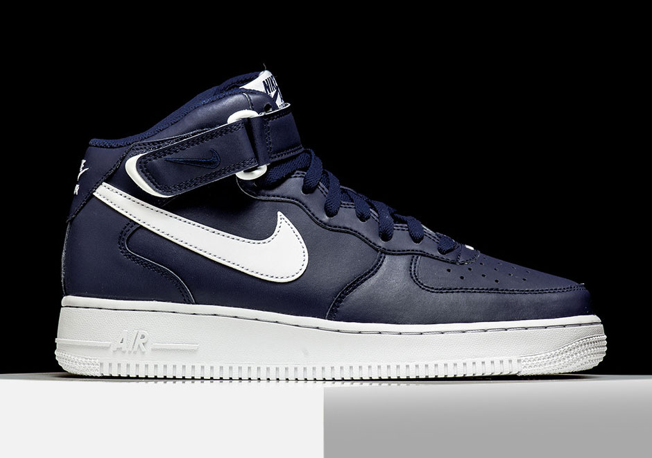 Nike Air Force 1 Mid "Midnight Navy"