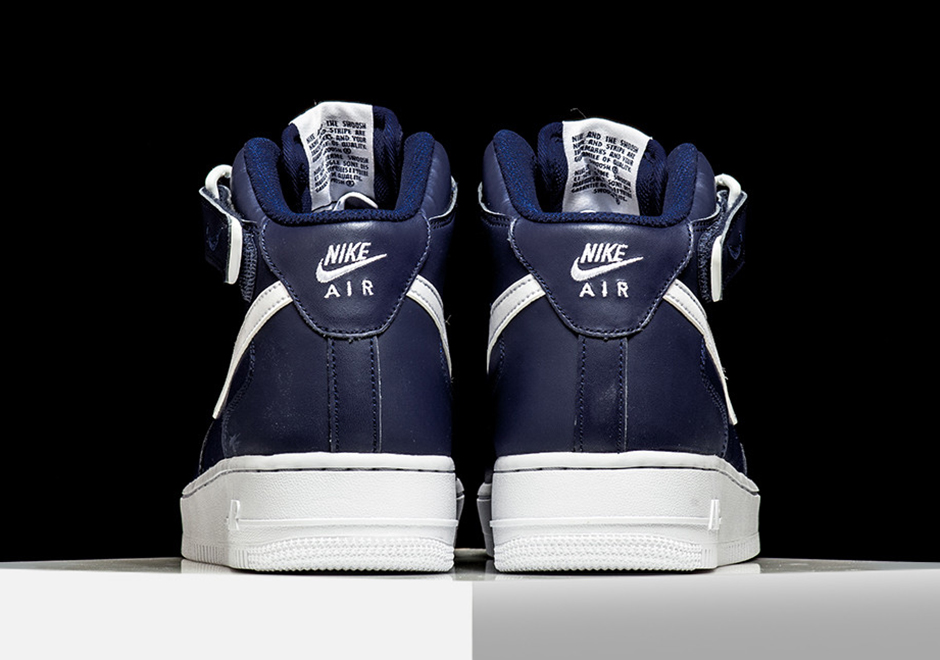 Nike Air Force 1 Mid Midnight Navy Just Released 04