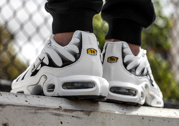 Nike Air Max Plus "White Tiger"