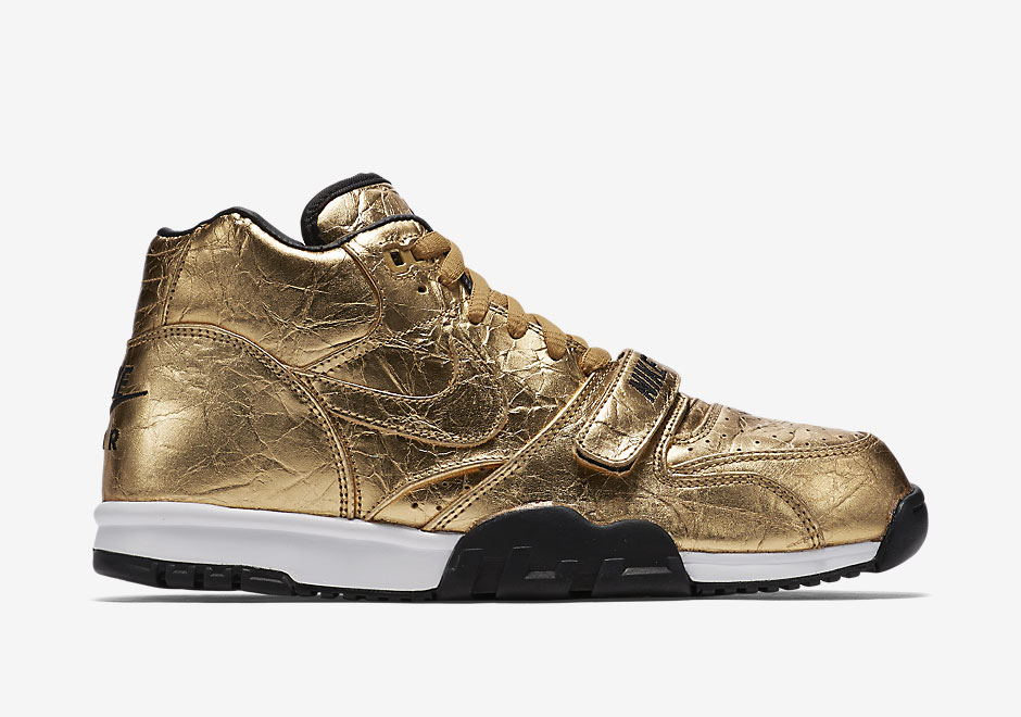 Nike Air Trainer 1 Gold Superbowl 50 1