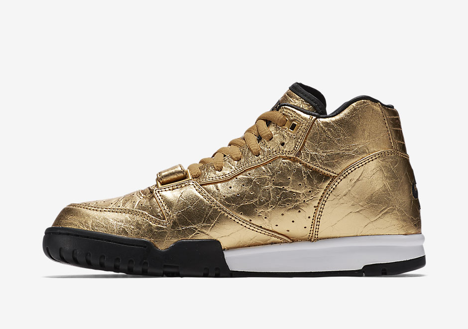 Nike Air Trainer 1 Gold Superbowl 50 3