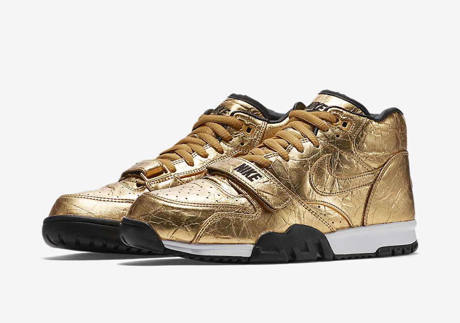 Nike Air Trainer 1 Gold Superbowl 50 5