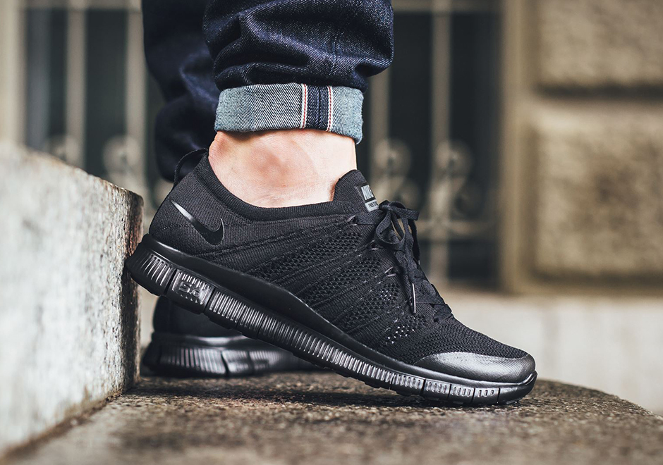 Nike Free Nsw Flyknit Triple Black 03