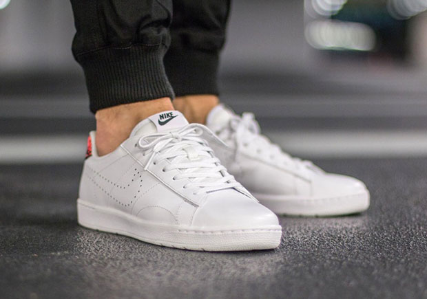 Nike Tennis Classic Ac Hot Lava 3