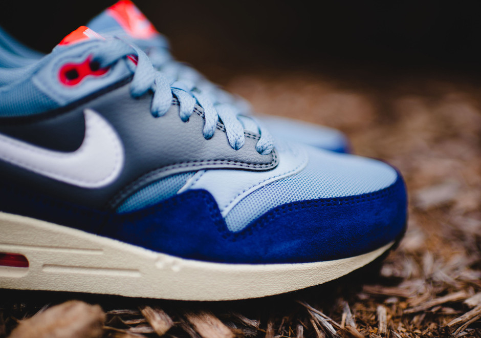 Nike Wmns Air Max 1 Blue Grey White Crimson 06