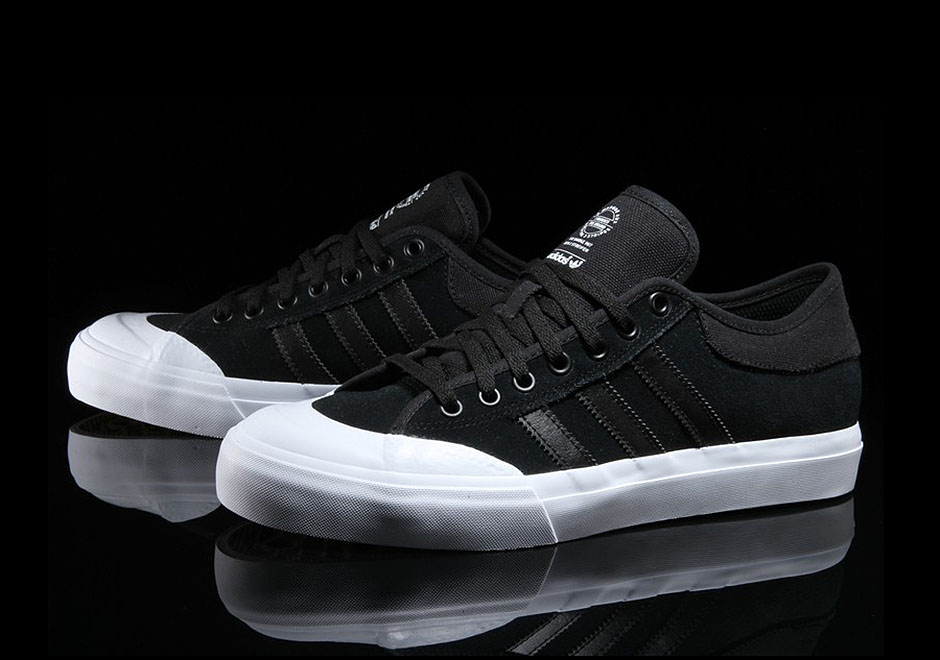 Adidas Matchcourt Black Utr