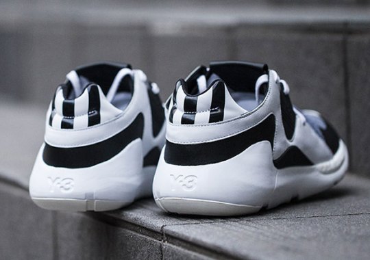 adidas Y-3 QR Boost Adapts The Trendy “Oreo” Colorway