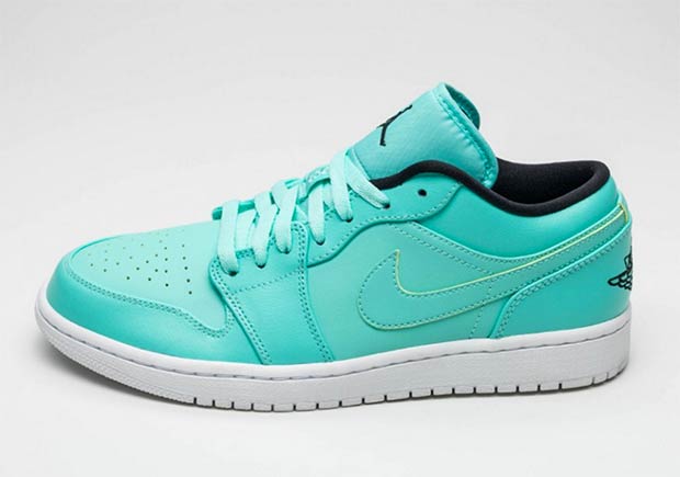 Air Jordan 1 Low “Hyper Turquoise”