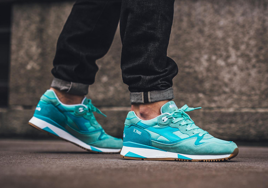 Diadora V7000 Aqua Pack 03