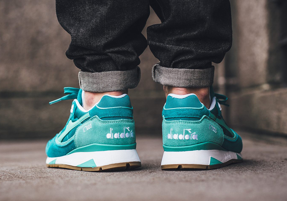 Diadora V7000 Aqua Pack 07