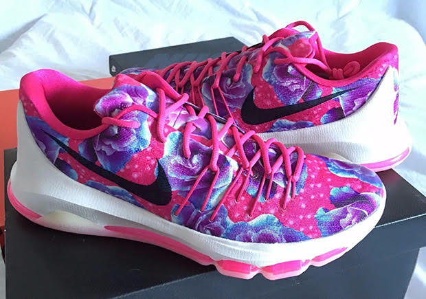 Detailed Look At The Nike KD 8 PRM "Aunt Pearl"