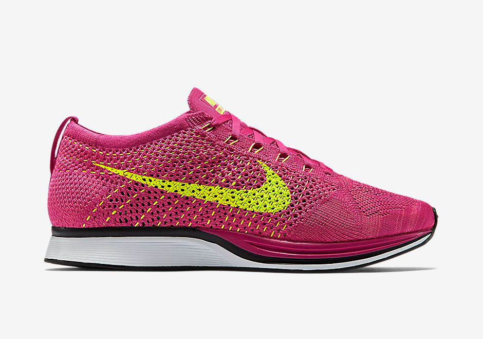 Nike Flyknit Racer Fireberry Volt 2