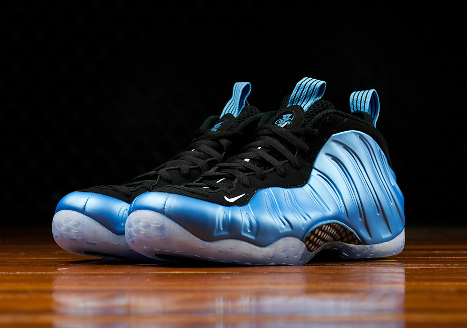 The Nike Air Foamposite One "University Blue" Releases Tomorrow