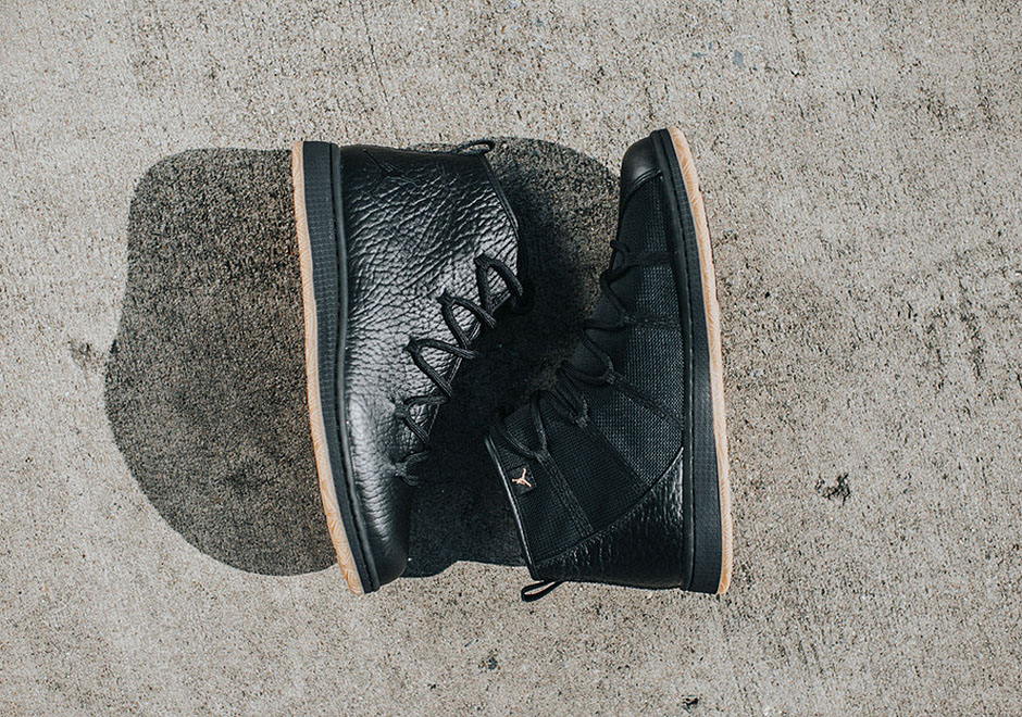 Jordan Galaxy Black Gum 4