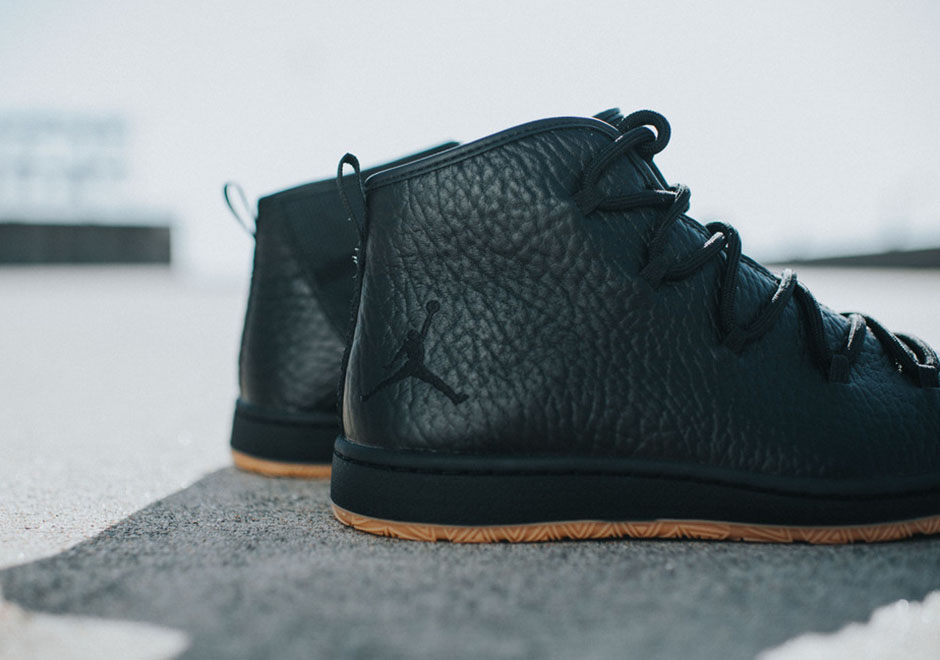 Jordan Galaxy Black Gum 5