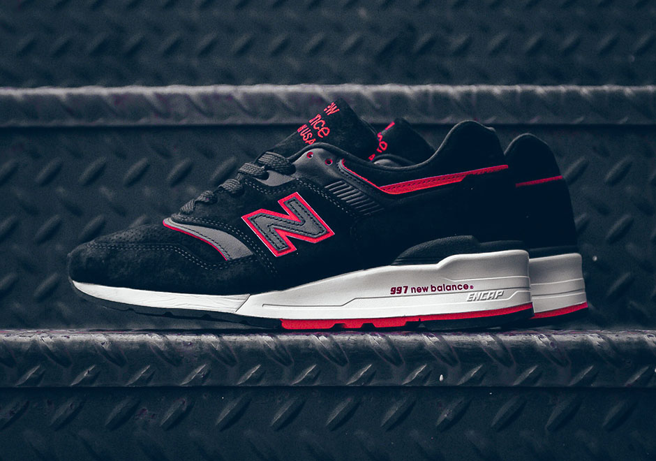 New Balance Air Exploration 997 Black Red 1