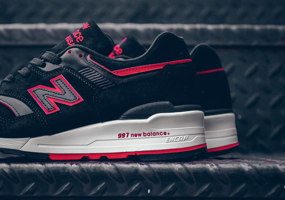 New Balance Air Exploration 997 Black Red 3