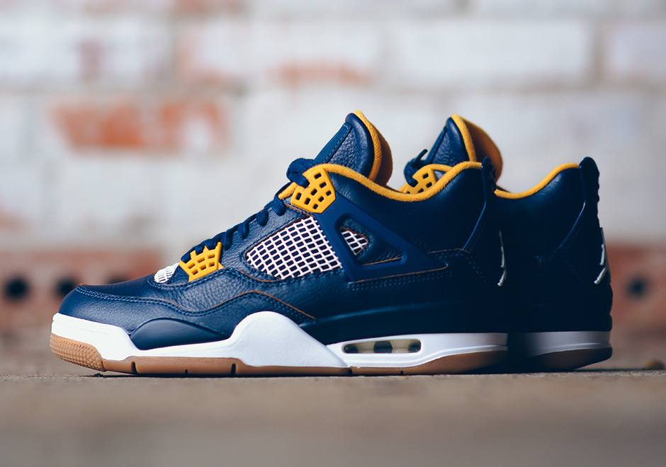 The Air Jordan 4 "Dunk From Above" Lands At Retailers Tomorrow