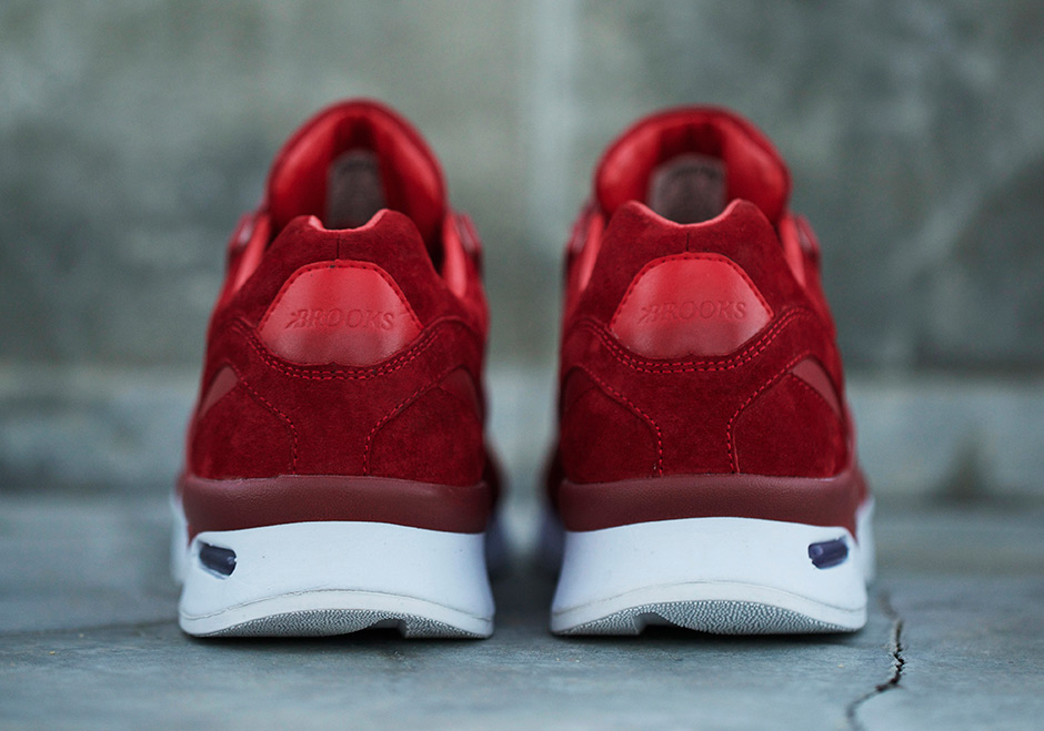 Brooks Regent Inferno Bait 1