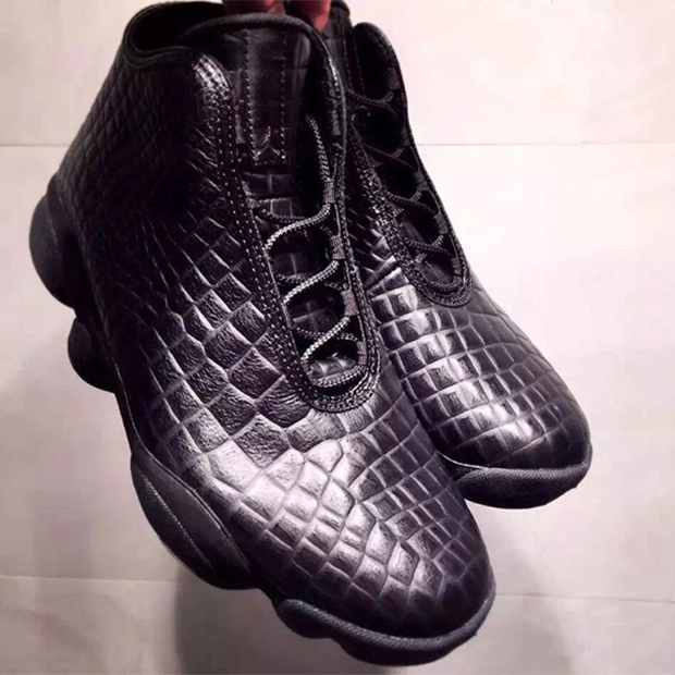 Jordan Horizon Black Croc Skin 2