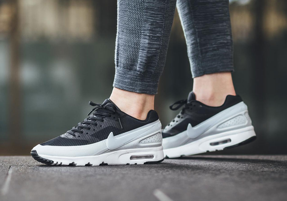 Nike Air Classic Bw For Wmns 06