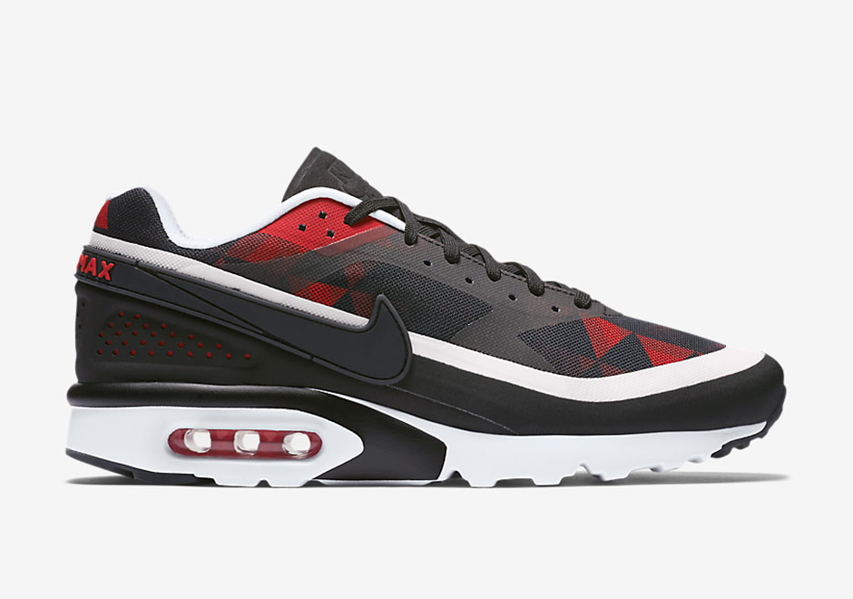 Nike Air Classic Bw Ultra Graphic Prints 02