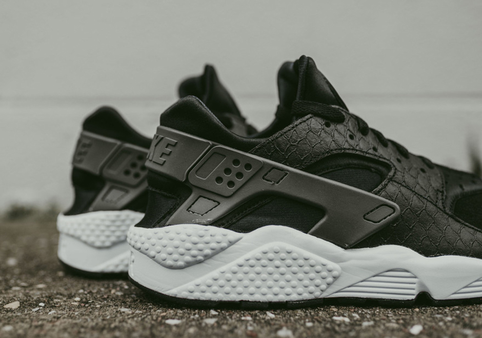 Nike Air Huarache Black Snakeskin Available 007