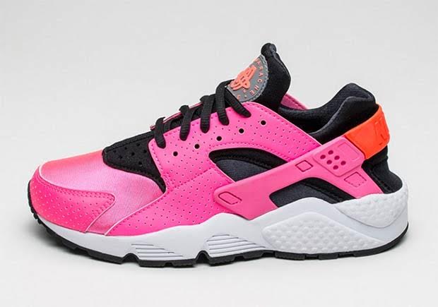 Nike Air Huarache "Pink Blast"