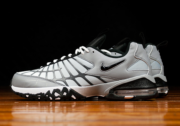 Nike Air Max 120 Retro 02