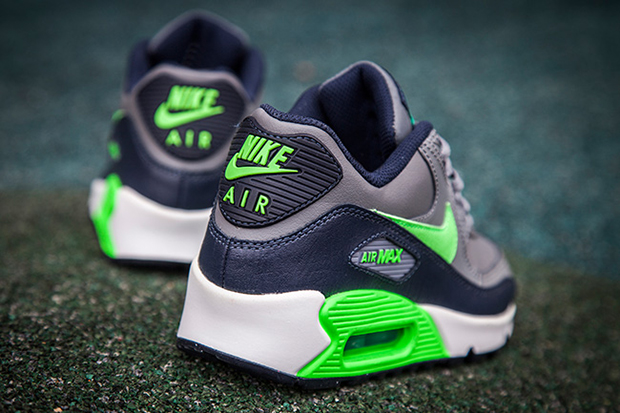 Nike Air Max 90 Cool Grey Voltage Green Midnight Navy Kids 02