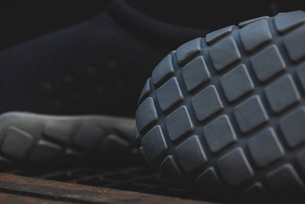 Nike Air Moc Tech Fleece 2 Colorways 08