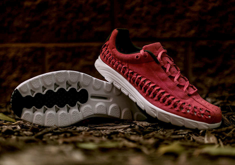 Nike Mayfly Woven Terra Red 2