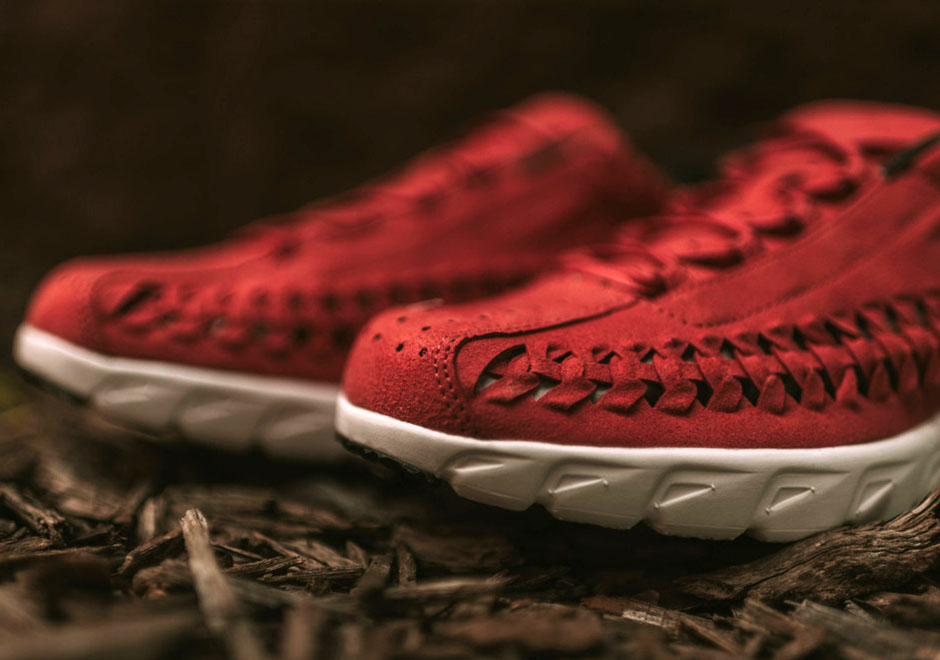 Nike Mayfly Woven Terra Red 4