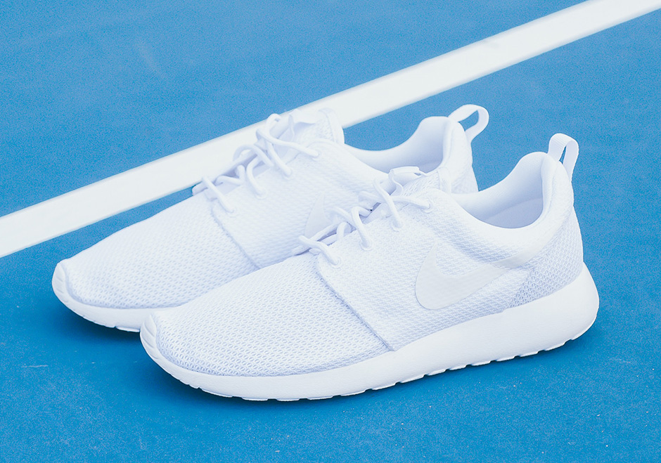 The Nike Roshe "Triple White" Is Back In Stores