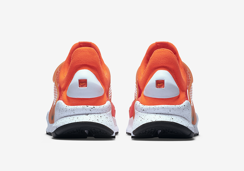 Nike Sock Dart Se Total Crimson 5