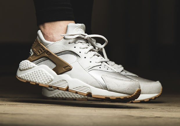 Nike Wmns Air Huarache Run Prm 2