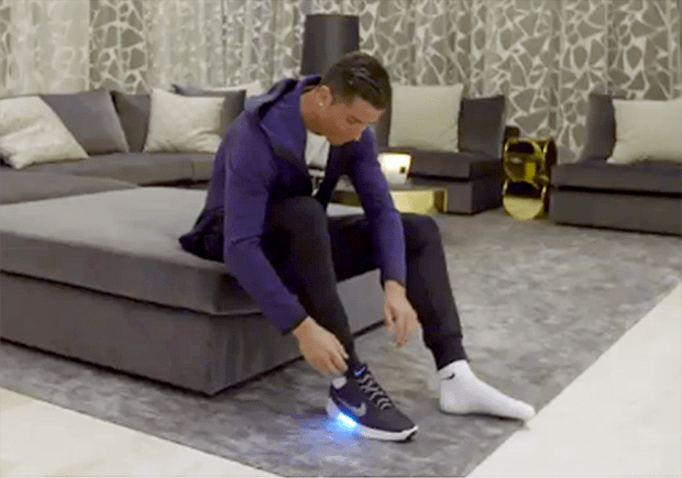 Cristiano Ronaldo Shows the Power-Lacing Nike HyperAdapt 1.0 In Action