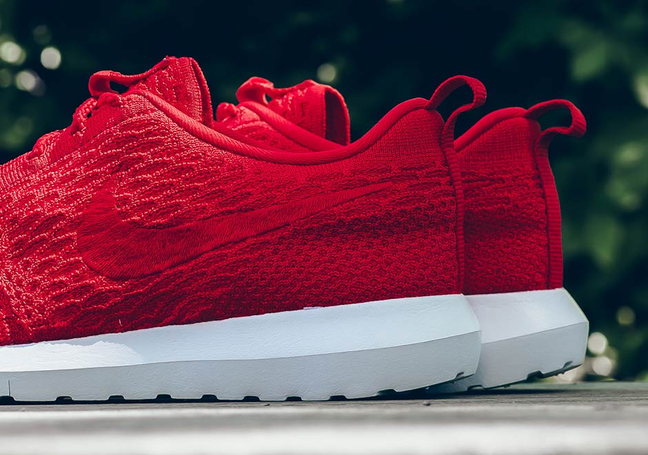 Nike Roshe Nm Flyknit University Red 1