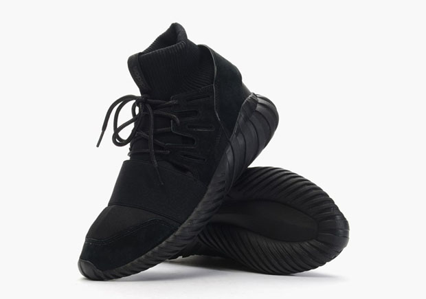 Adidas Tubular Doom Triple Black Arriving 03