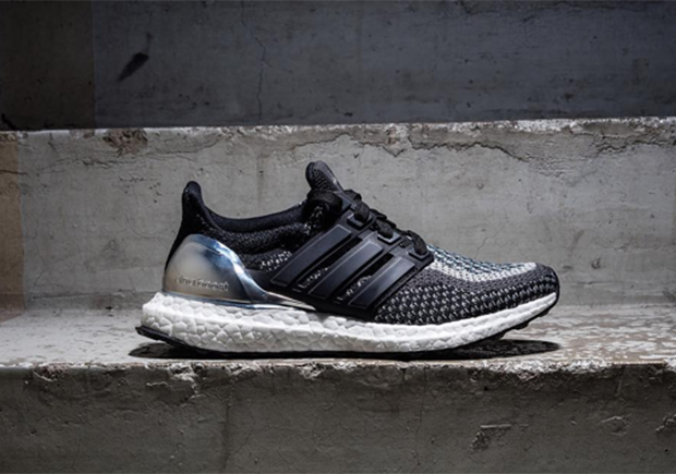 Adidas Ultra Boost Silver Gold Heel 2