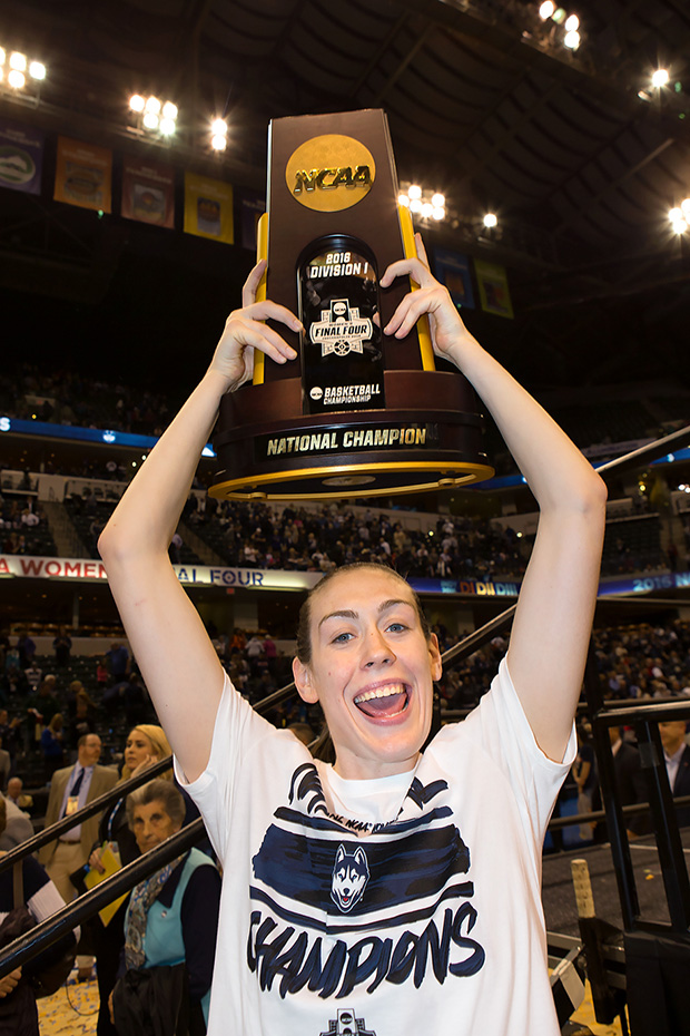 Breanna Stewart Signs To Nike 02