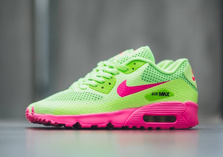 Summer-Ready Neon Tones Hit The Nike Air Max 90