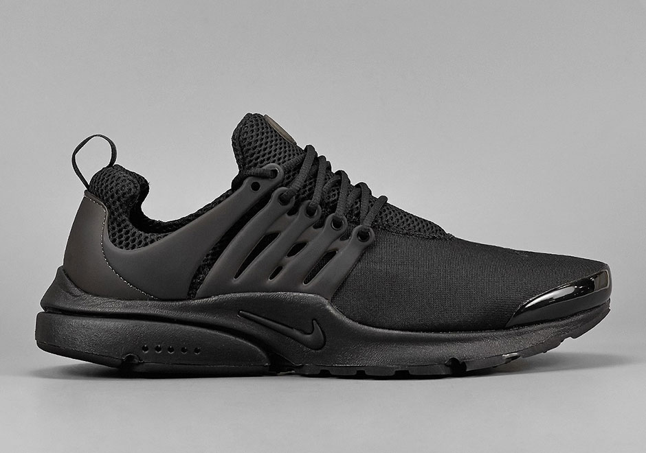 The Nike Air Presto "Triple Black" Is Releasing Worldwide