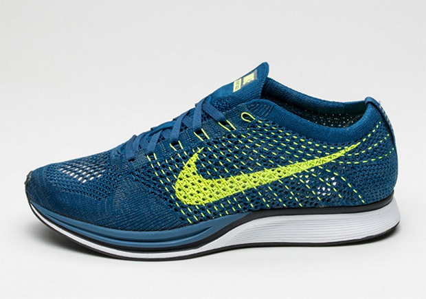 Nike Flyknit Racer Brave Blue Volt 1