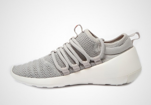 Nike Wmns Payaa White Grey Crimson 02